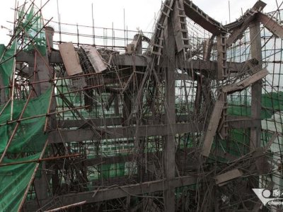 河北一建筑工地坍塌致5死4伤