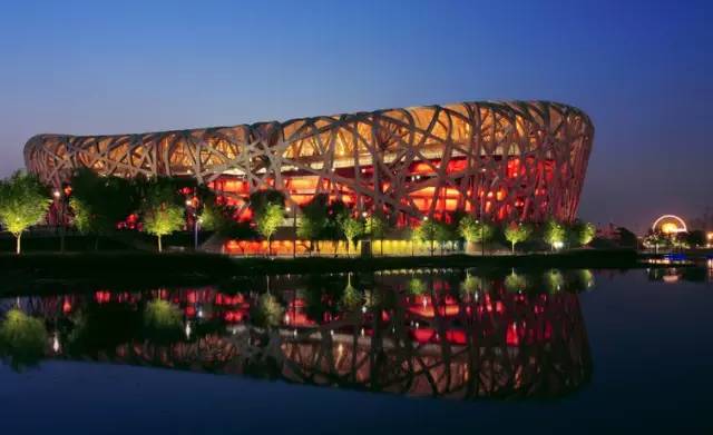 北京奥林匹克体育馆（设计师：赫佐格和德梅隆）