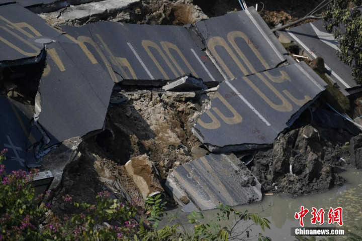 广东佛山地铁工地发生坍塌 8人死亡3人失联