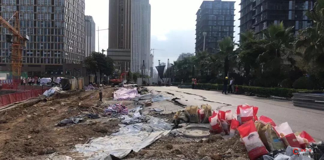 2019年6月8日南宁一项目临近道路侧基坑边坡坍塌