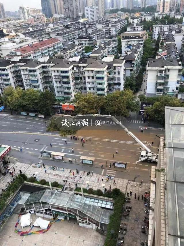 杭州建国北路塌陷原因：系地铁5号线施工发生渗漏水！树园31幢倾斜，外墙现多处裂缝