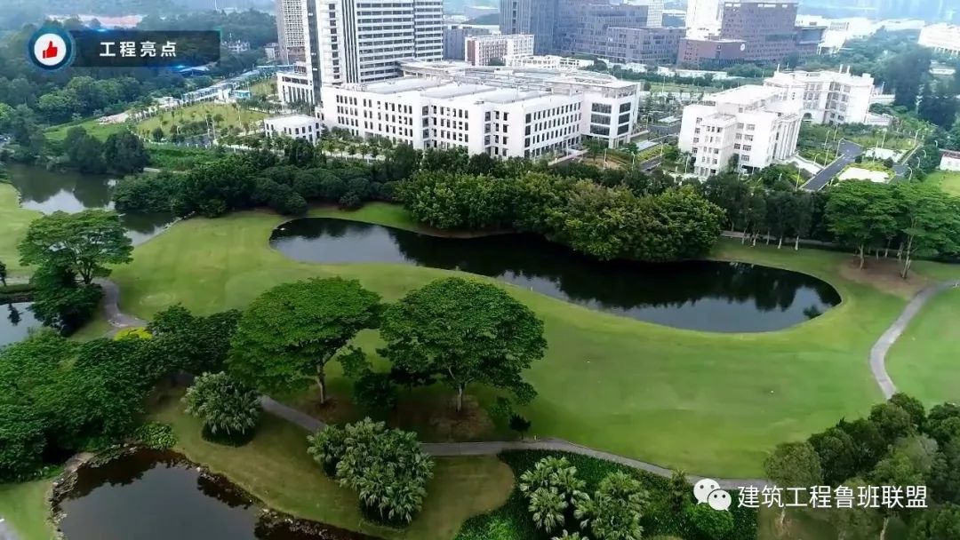 医院选址位于城市绿肺地带，空气清新、风景宜人