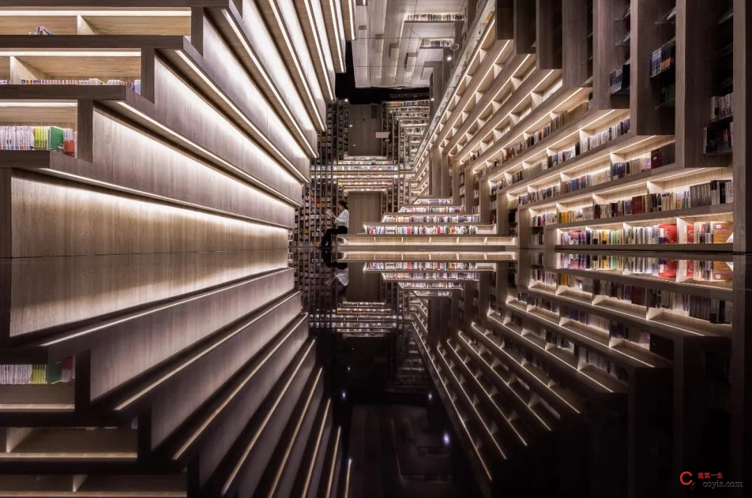 斐波影院X鐘書閣丨一家藏在書店里的電影院，打造出了文藝愛好者的天堂 / 唯想國際