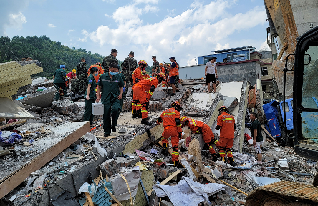 突发｜8死2伤！福建永安一在建房坍塌