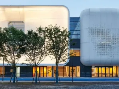 两个“气囊”,上海青浦平和运动中心 / open 建筑事务所