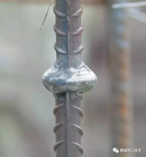 钢筋工程质量通病防治措施
，质量总结日久后变成暗褐色，通病<strong></strong>