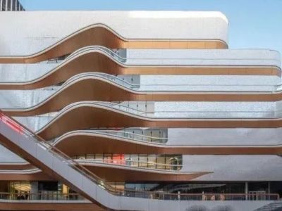 历时十年,上海久光中心建成