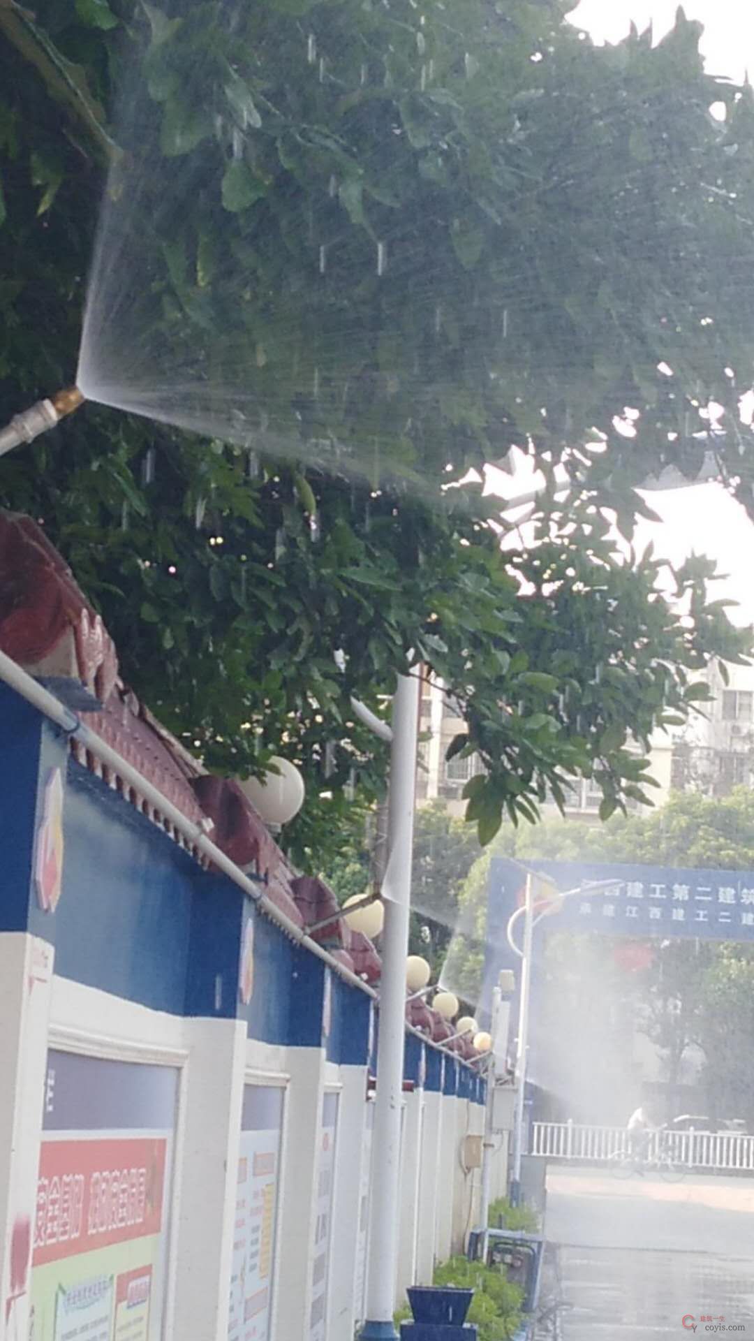 人行道喷淋降尘