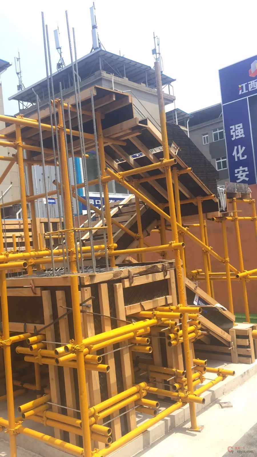 样板区楼梯踏步