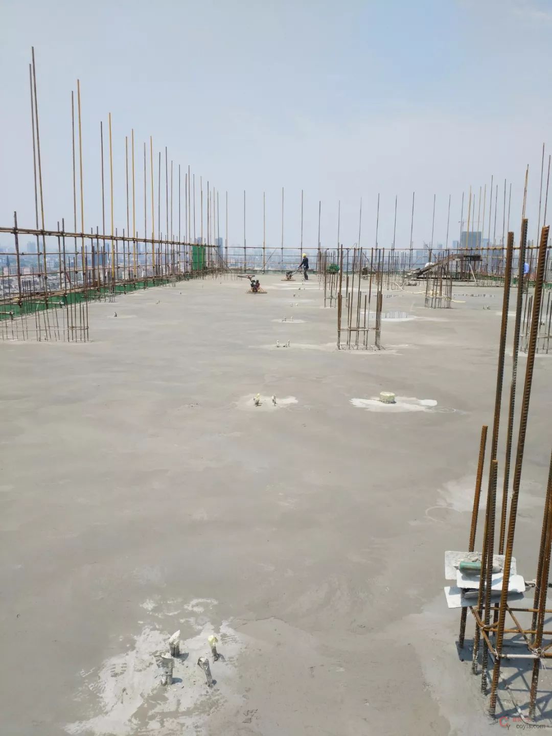 实体楼面混凝土收光