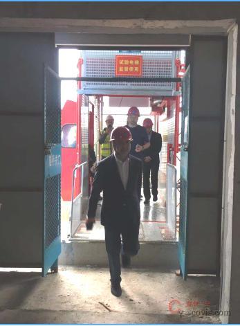 图4 穿架进楼