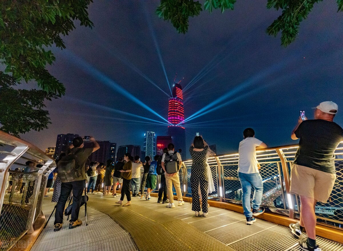 重庆在建第一高楼