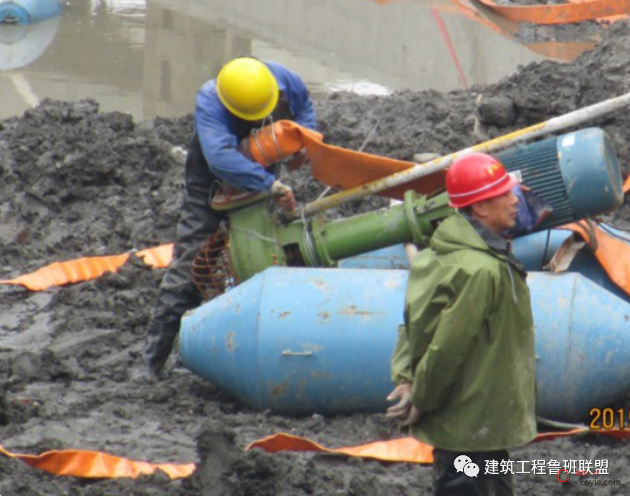 土方开挖：不用挖机用水冲？“水力冲挖”方式见识一下！