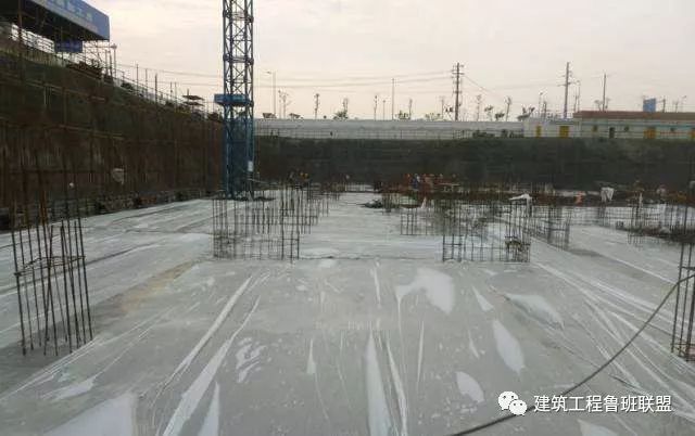 夏季混凝土养护怎么做？看完看完受益无穷！