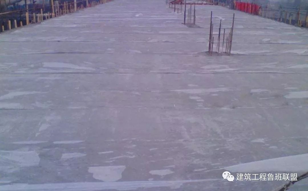 夏季混凝土养护怎么做 ？看完看完受益无穷！