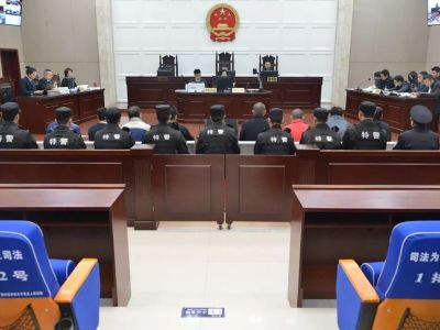 假工人真碰瓷！敲诈不成进班房