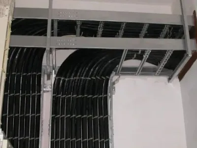 桥架及电缆屡见不鲜的施工问题！对照看看你们有吗？