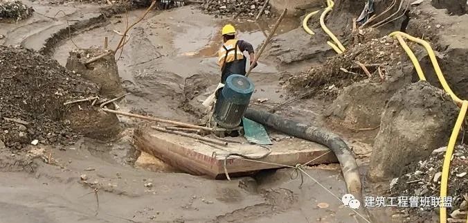 挖机+水冲：基坑开挖出土新技术，降本增效又环保！