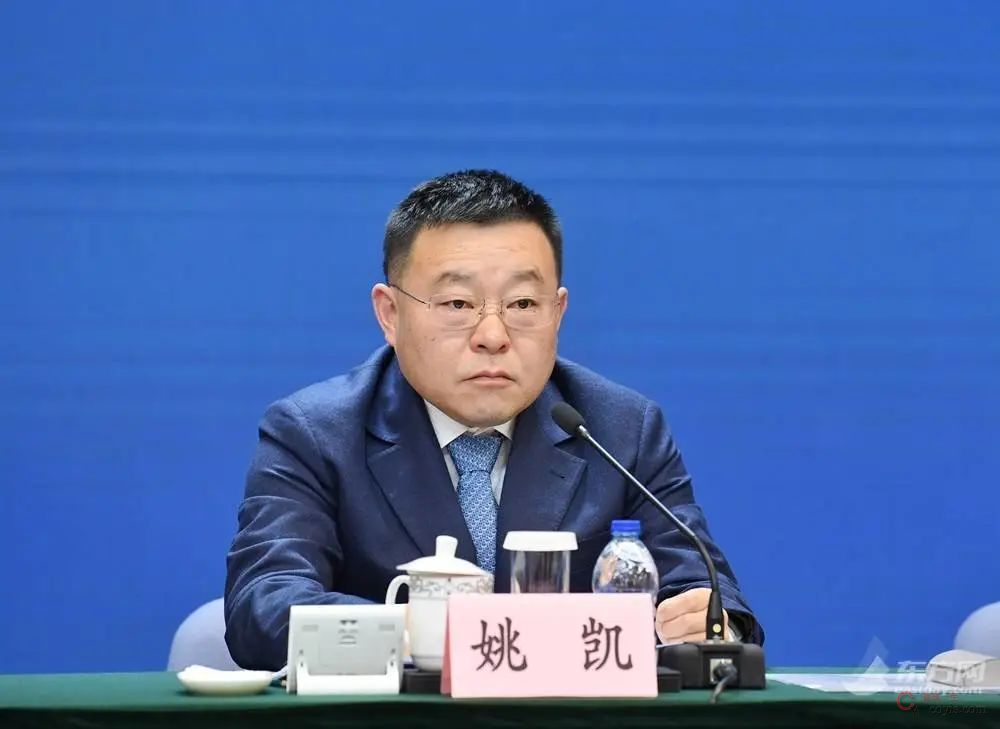 上海市建设交通工作党委副书记、市住房城乡建设管理委主任姚凯
