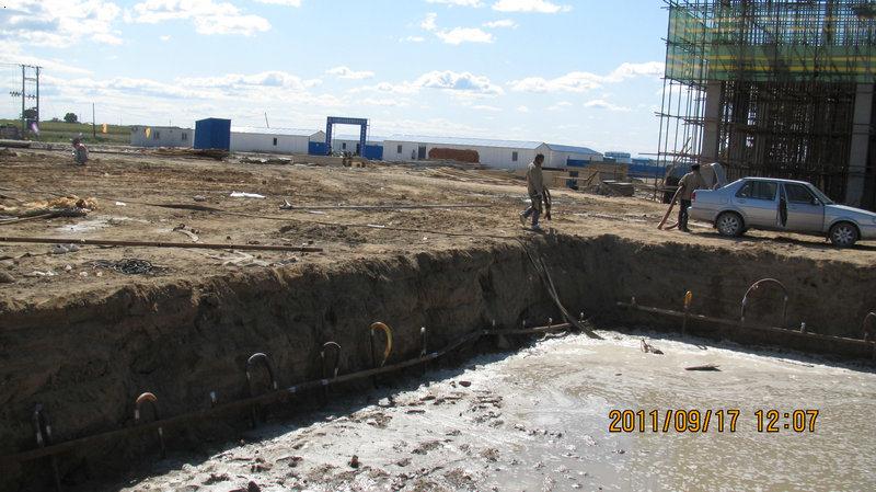 轻型井点降水现场图