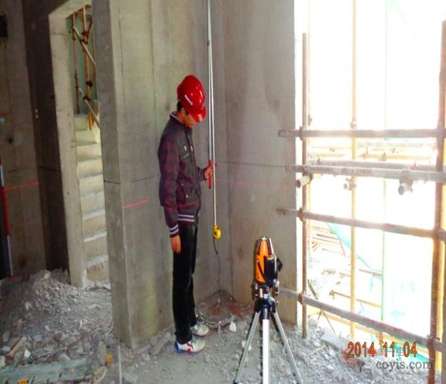 1.5、顶板水平度