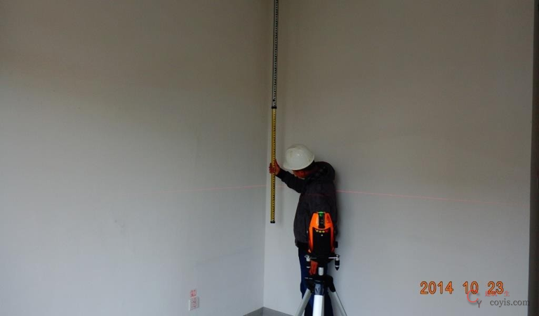 5.4、吊顶水平度(爆板)