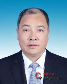 张晓峰，男，汉族，1967年12月出生，陕西咸阳人，2001年10月入党，1990年7月参加工作，全日制大学学历、工学学士，在职研究生学历、工学硕士、工程师。