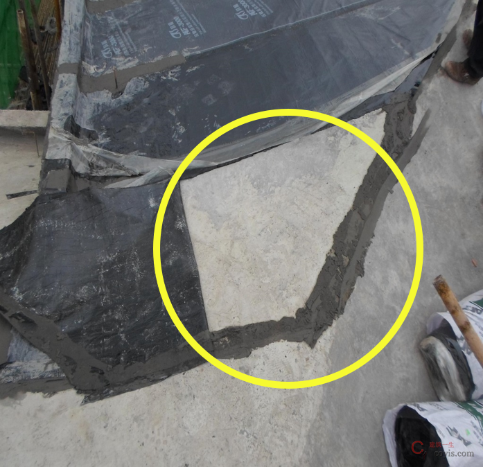 斜屋面反应粘仅周边铺浆