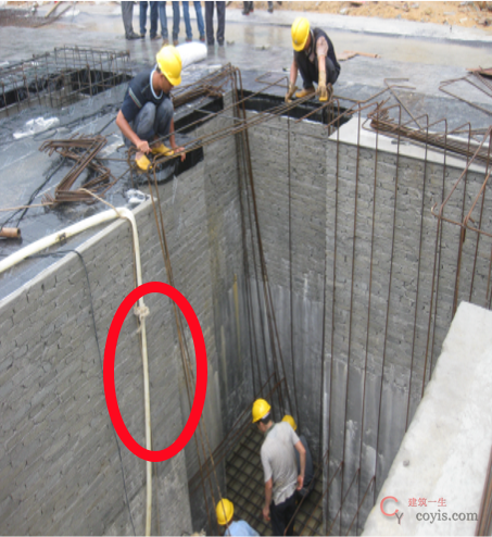 底板、侧壁未铺贴