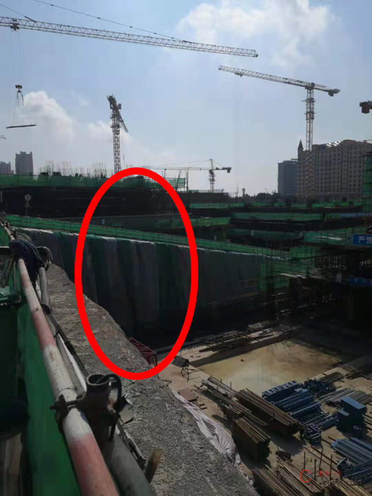 堆土场、下坑坡道等临时边坡管理缺失,支护措施遗漏,造成重大安全隐患。