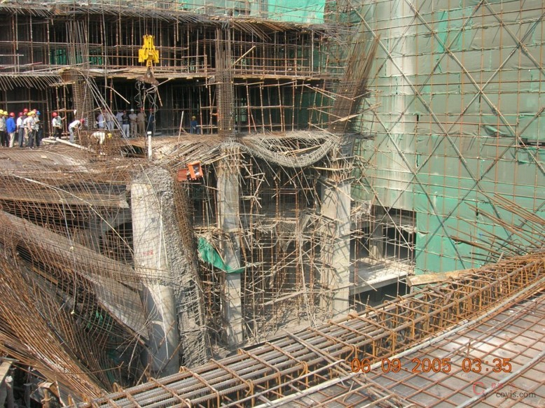 2005年北京西西工程4#地项目中庭顶板模板支架垮塌事故