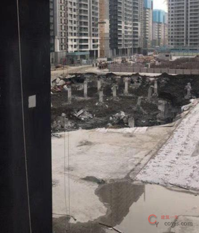 中山万科古镇镇海洲村某项目地下车库无梁楼盖局部坍塌事故