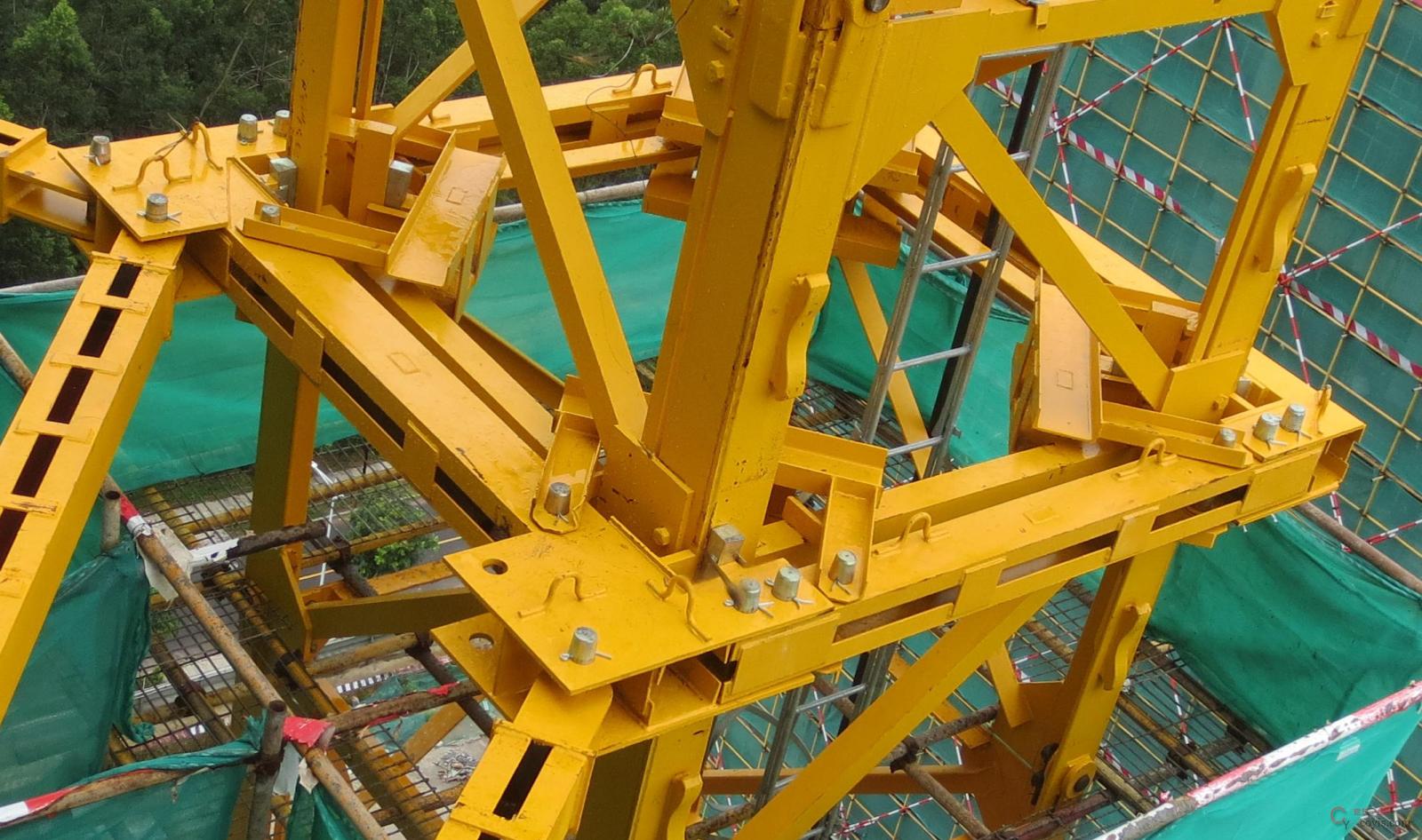 擅自使用非原制造厂附着装置 正确示例