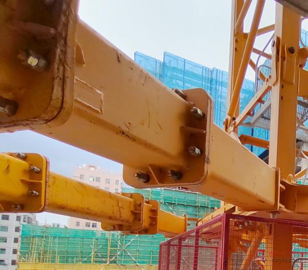 4.3.10 附着杆焊接不规范、不可靠