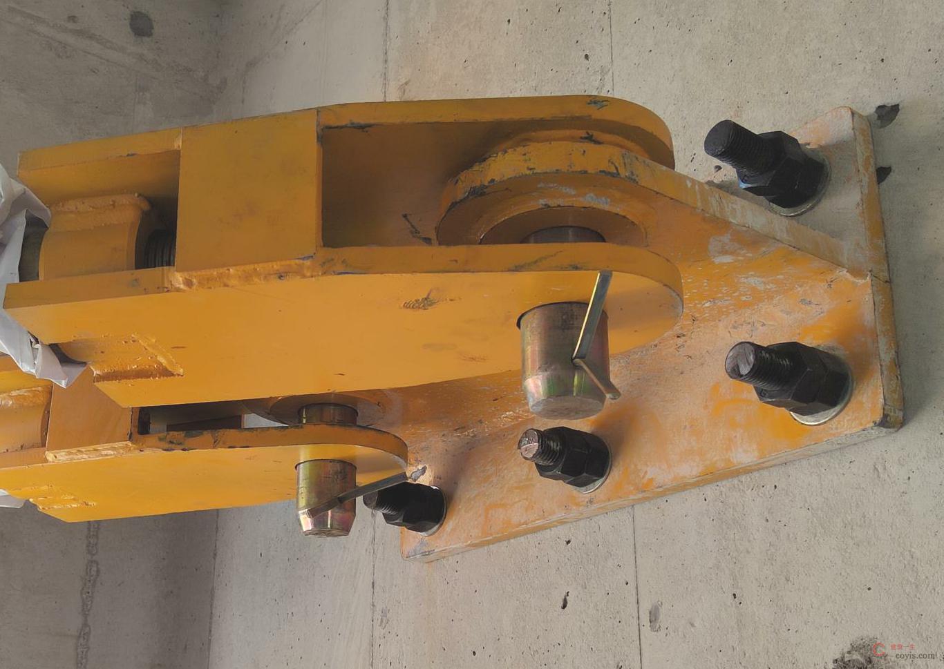 4.3.11 附着杆耳板构造错误