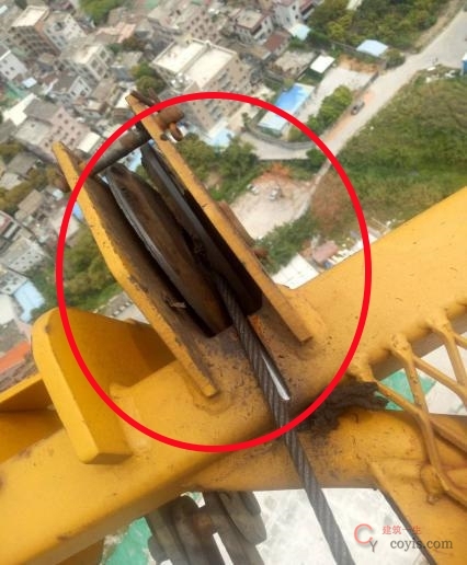 4.5.1 滑轮轮缘破损或绳槽磨损严重