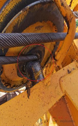 4.5.7 变幅小车滑轮轴磨损严重