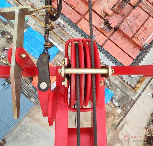 4.5.7 变幅小车滑轮轴磨损严重