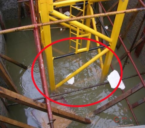 4.6.3 塔机基础积水