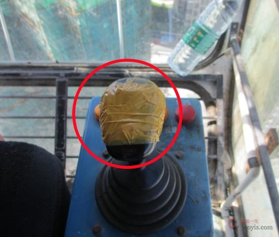 4.7.4 操纵手柄零位保护功能失效