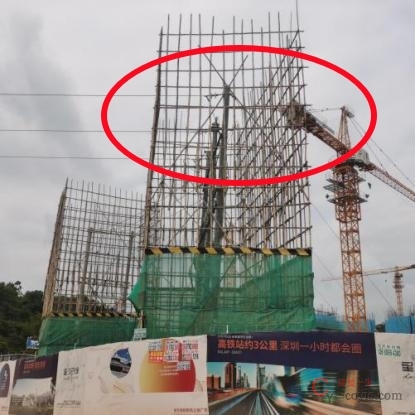 4.8.1 塔机与架空输电线之间安全距离不符合规定