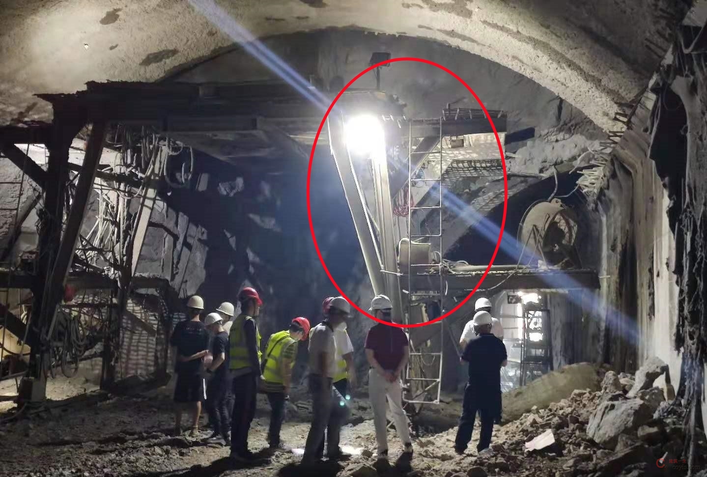 【隐患】爆破开挖的安全防护及管理不到位