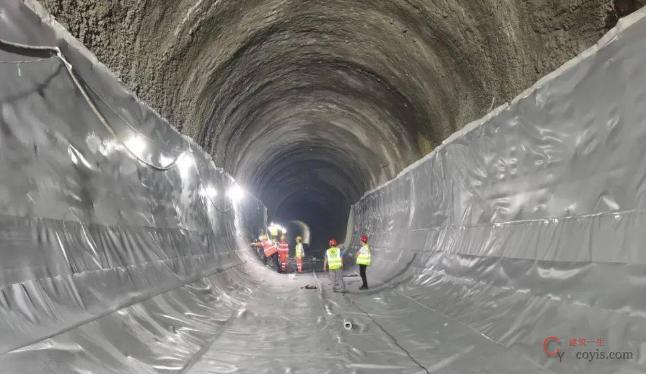 【正确】隔离、消防、应急措施齐全