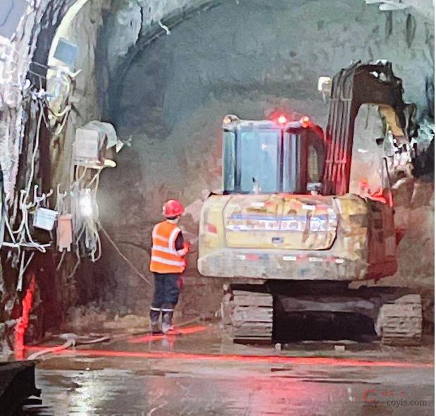 【正确】人车分离、配置声光电一体提示器