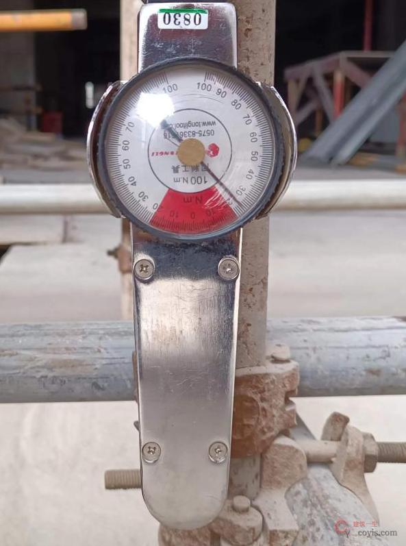 【隐患】扣件螺栓拧紧扭力矩小于40N·m