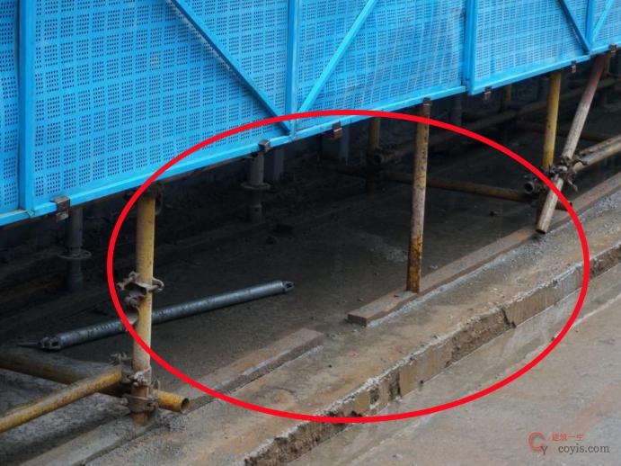 【隐患】扫地杆缺失