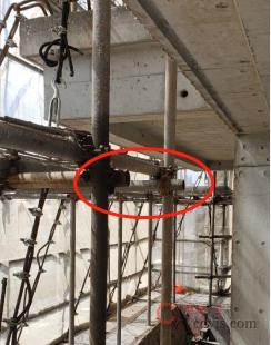 【隐患】水平杆伸出扣件边缘长度不足