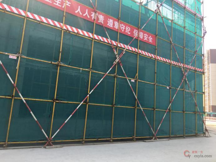 【正确】脚手架杆件横平竖直