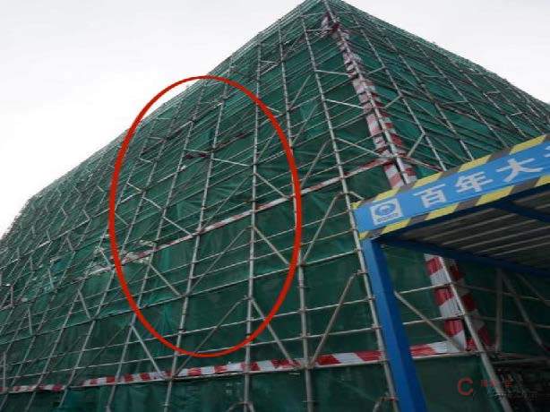 【隐患】盘扣式钢管脚手架外侧立面斜杆不连接