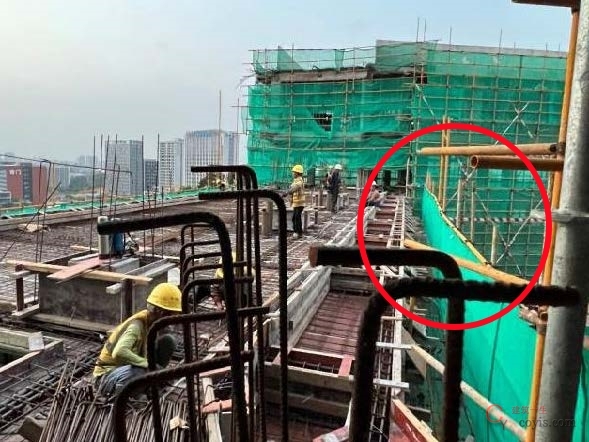 【隐患】作业层防护高度不足